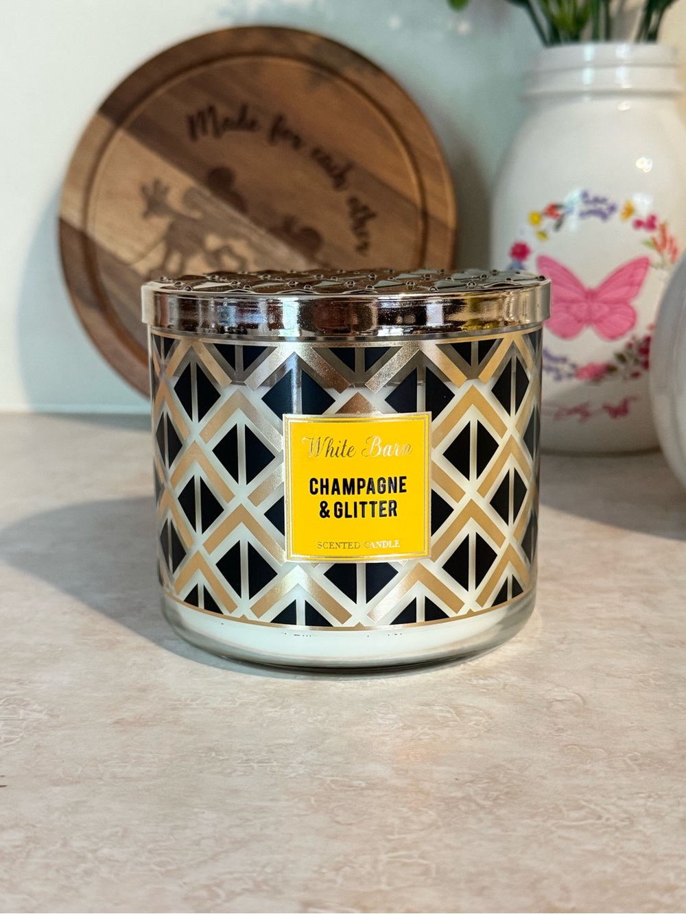 White Barn Champagne & Glitter Candle